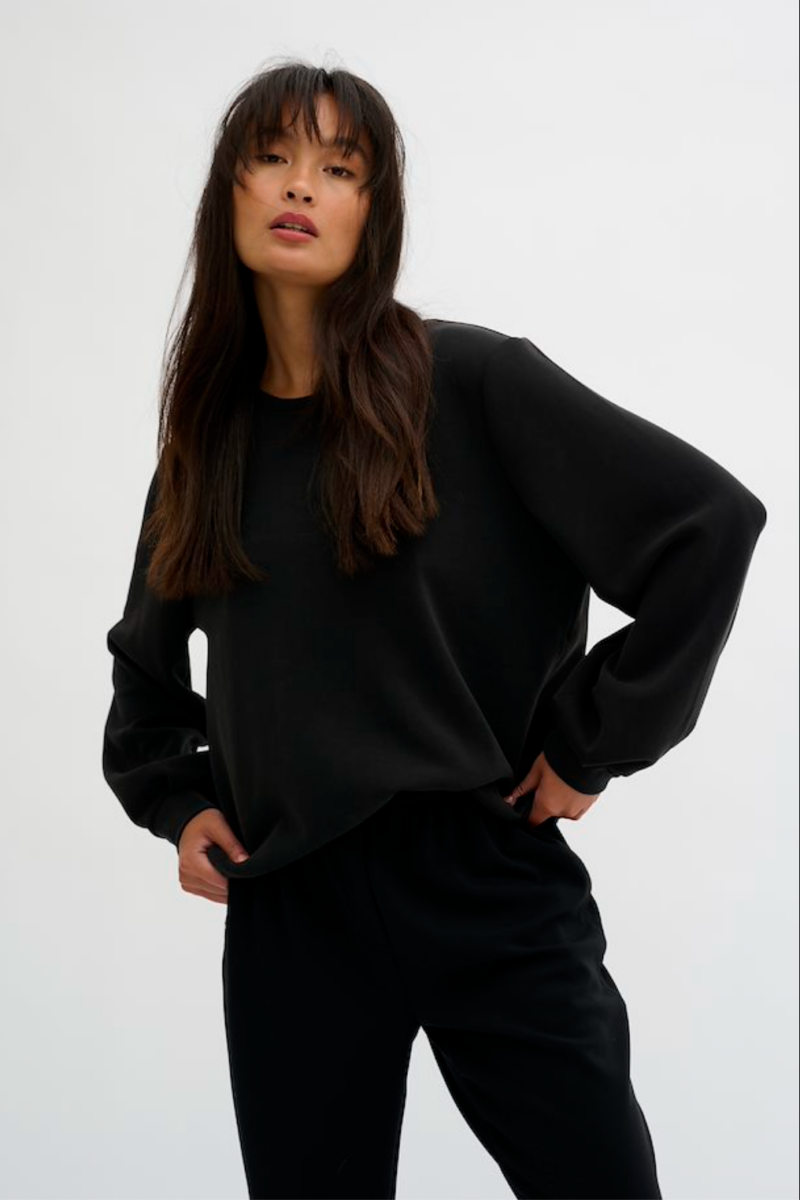 MEW 23 The sweat blouse