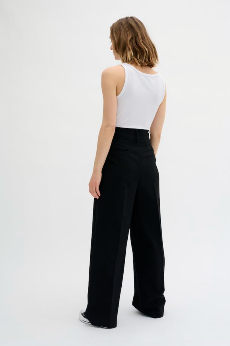 MEW 28 The tailored high pant