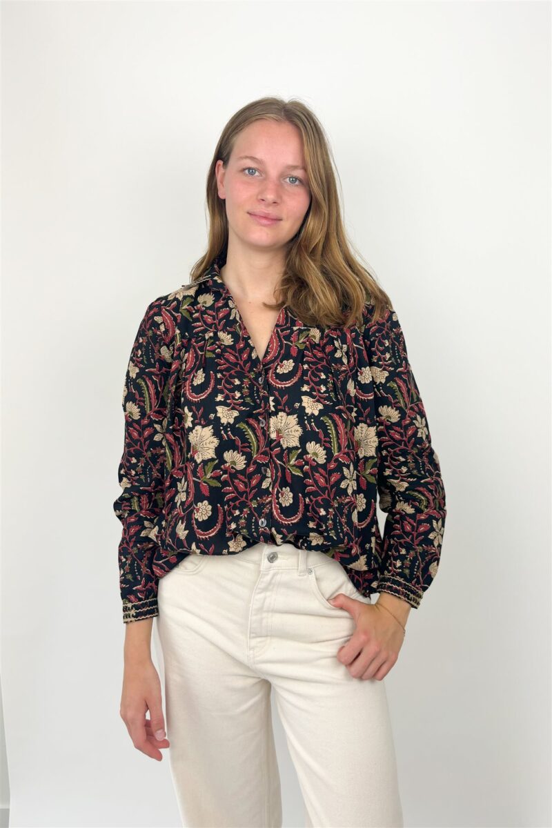 Maison Hotel Mia blouse