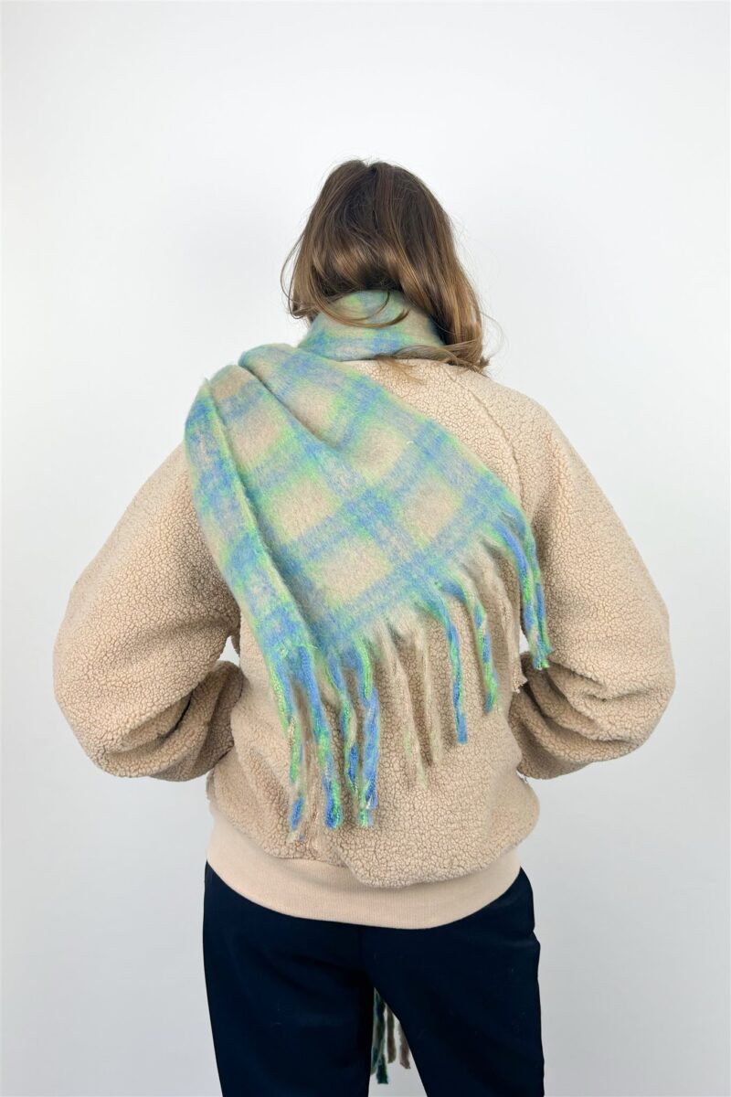 Numph Nugia scarf