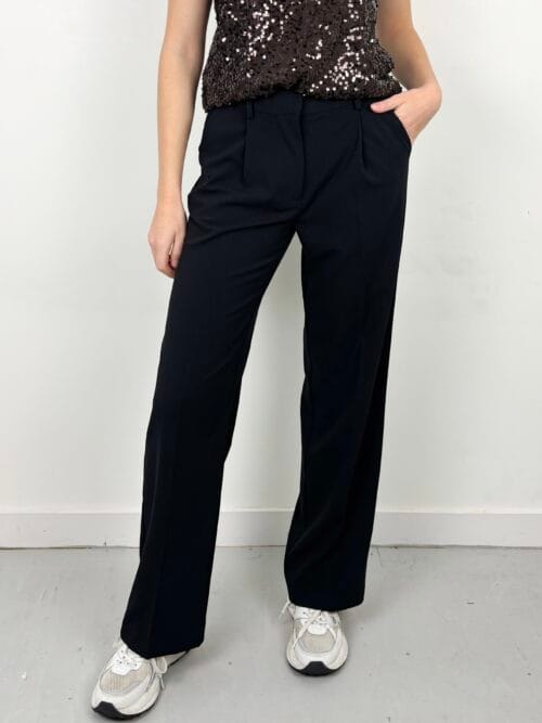 Soft Rebels Vilja midw loose Soft Rebels Vilja midw loose