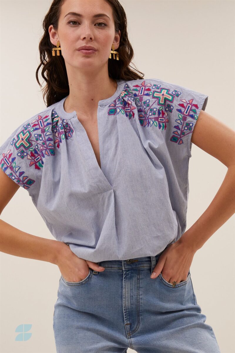 By-Bar Amie embroidery blouse