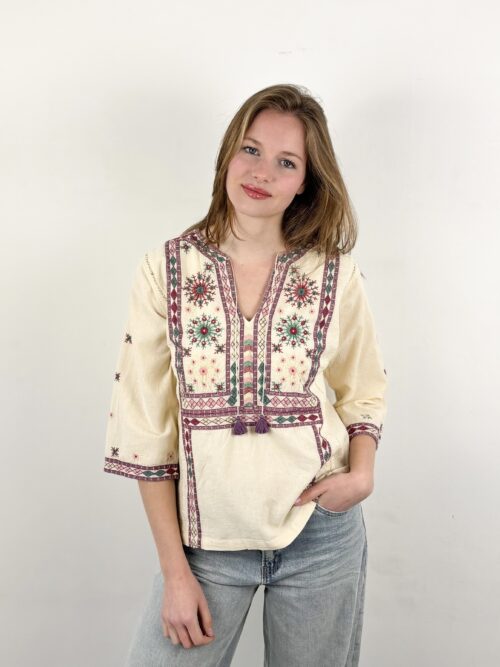 Maison Hotel Nimirta blouse