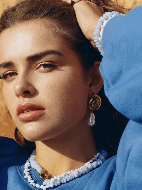 Bonnie Yuyu blue necklace