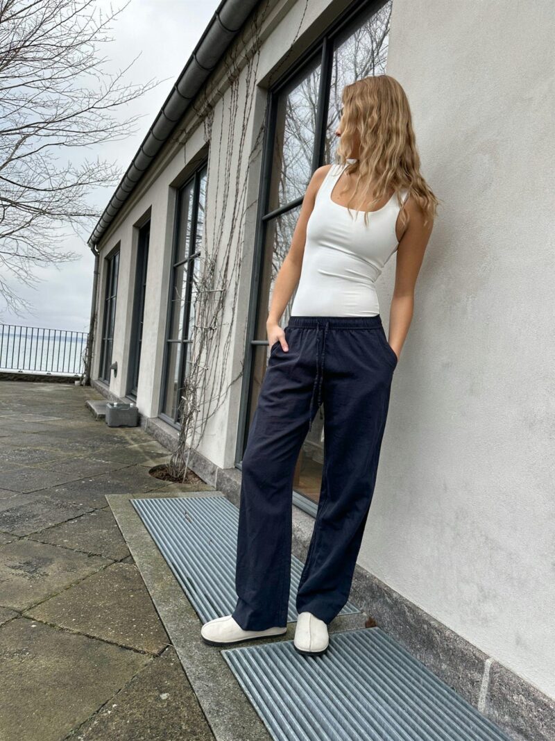 Neo Noir Sonar linen pants