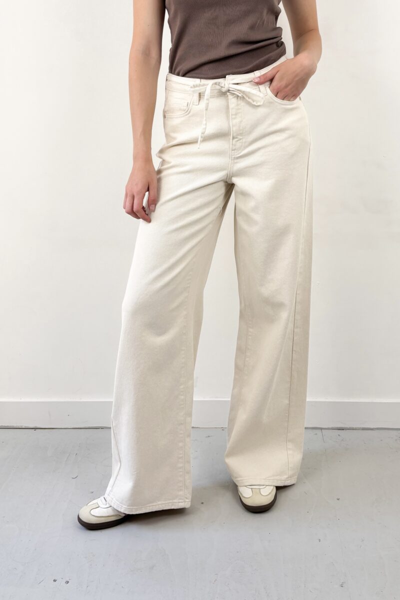 Numph Nubrooklyn solid jeans