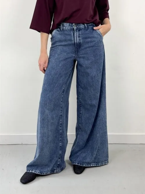 Lois New Marlene stone bleach