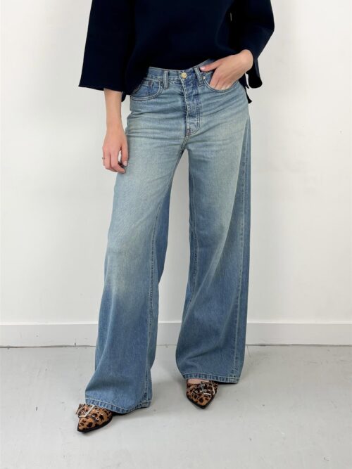 Lois Skater loose double stone Lois Skater loose double stone