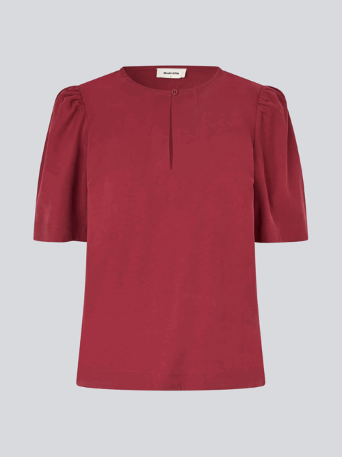 Modstrom Fanyamd top