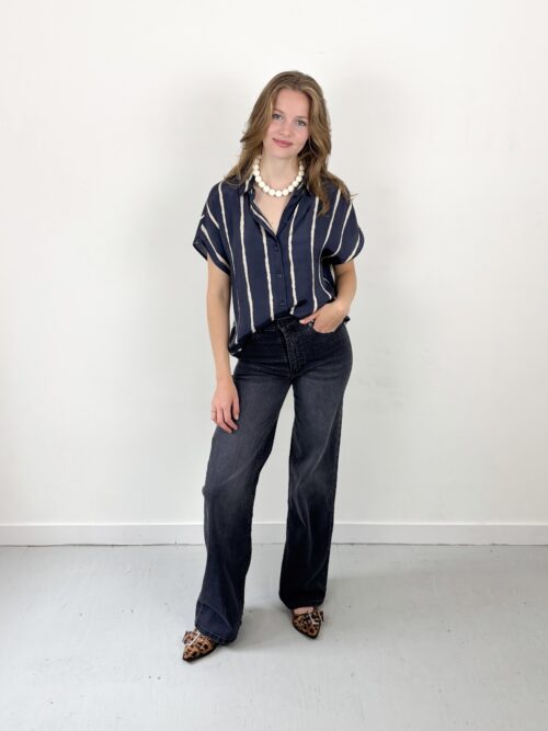 Lois Palazzo enzyme black Lois Palazzo enzyme black