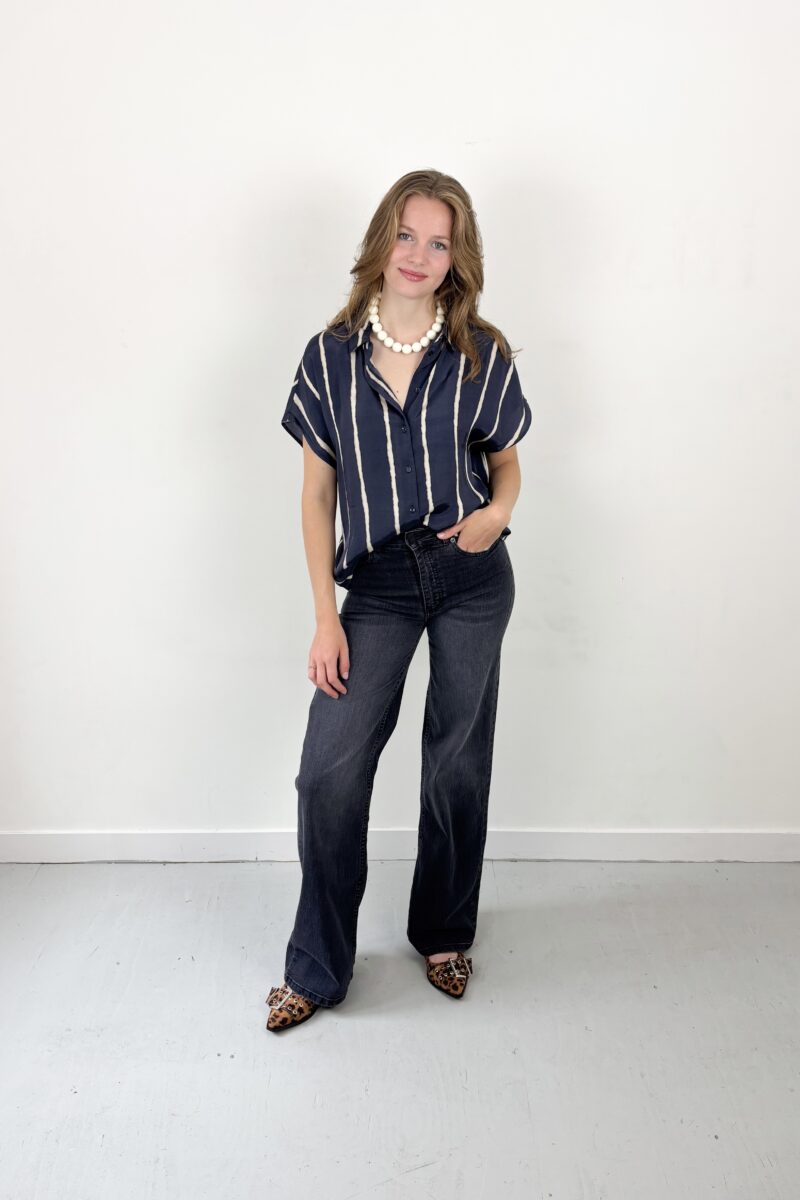 Lois Palazzo enzyme black