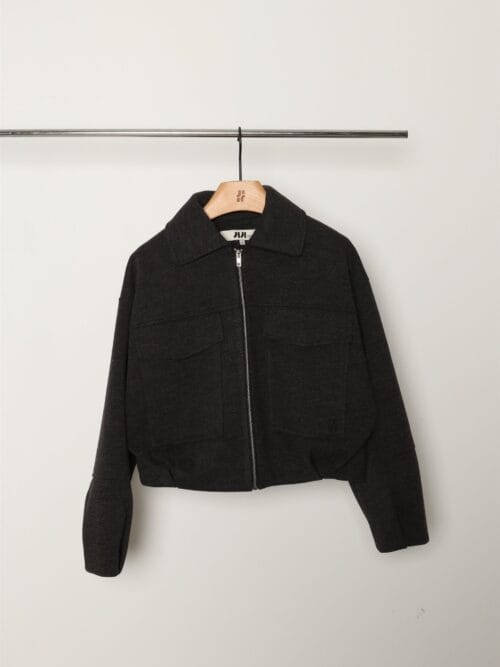 JIJI Anjela jack JIJI Anjela jack