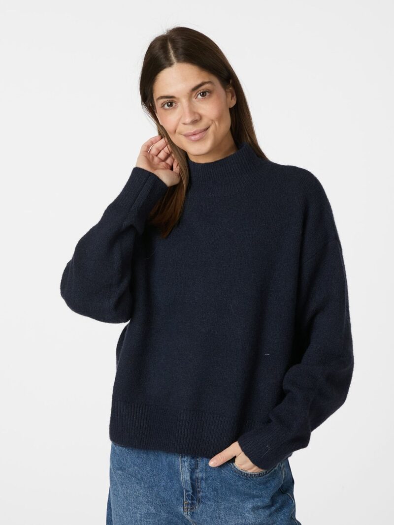 Neo Noir Paulina knit