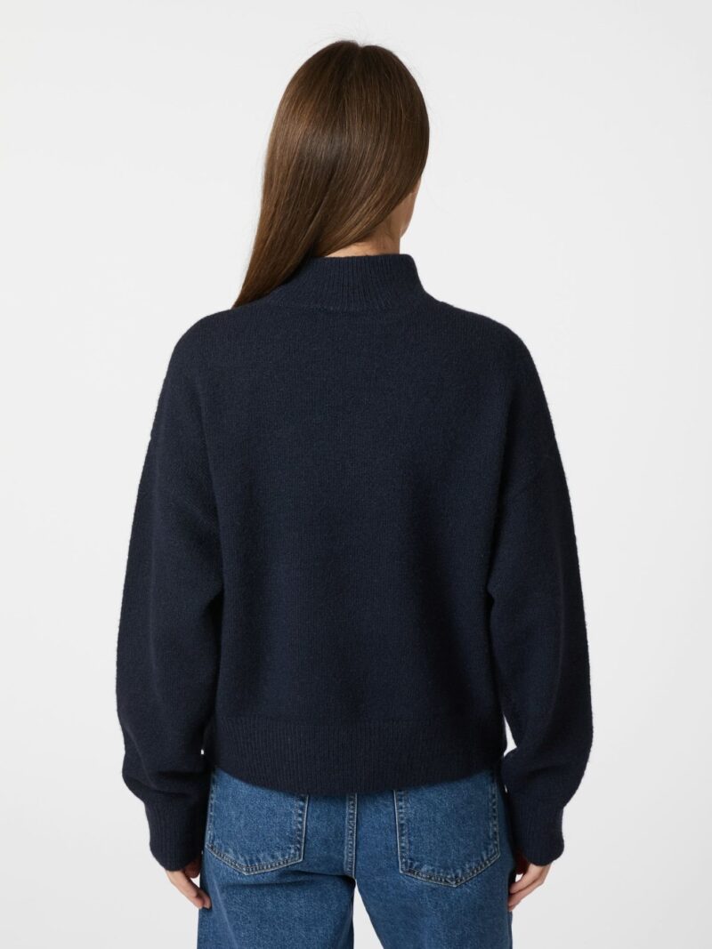 Neo Noir Paulina knit