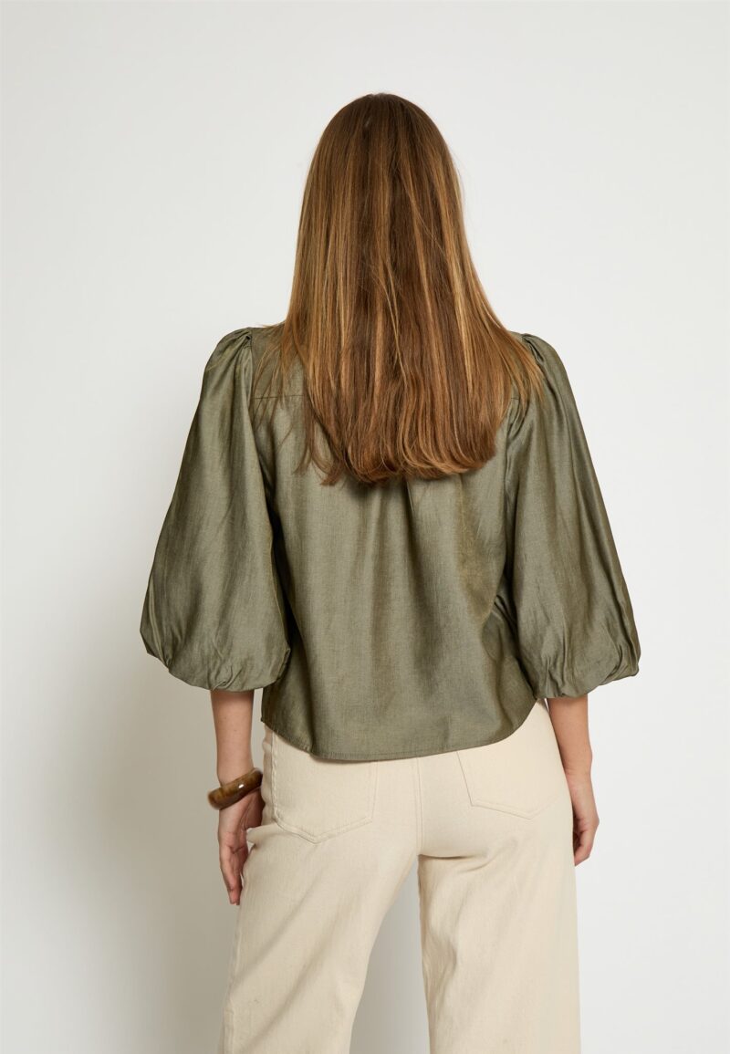 Peppercorn Bea shirt