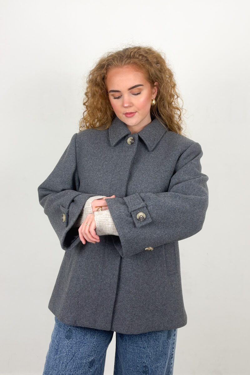 Modstrom Ofia short jacket