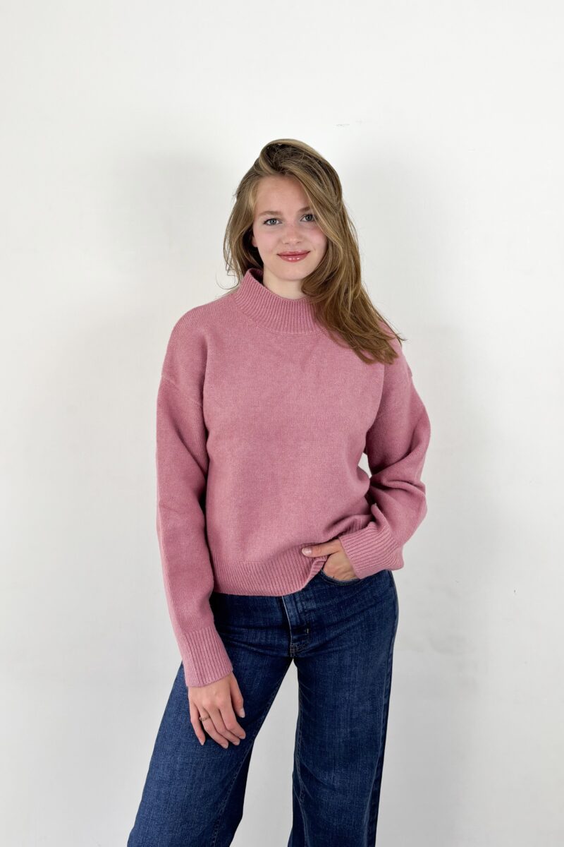 Neo Noir Paulina knit