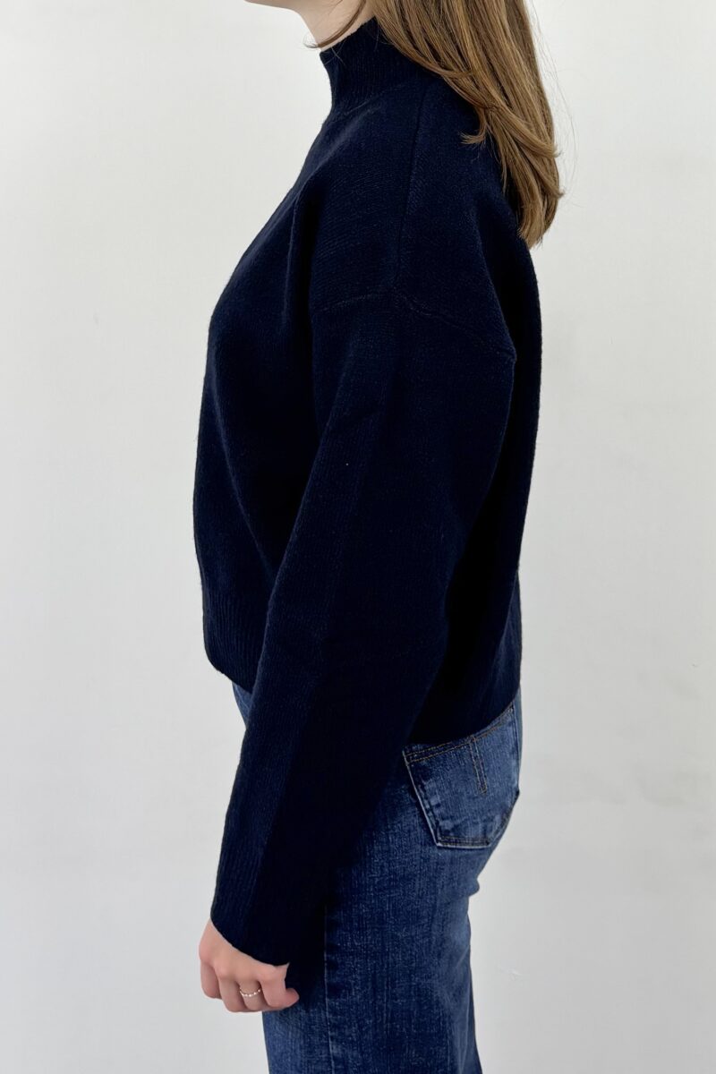 Neo Noir Paulina knit