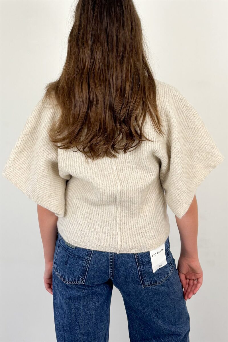 Est Seven suzetta nolita knit