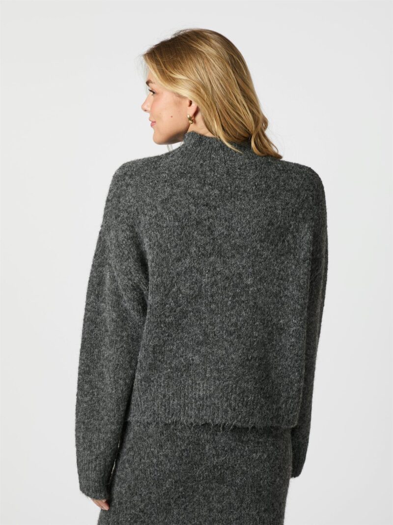 Neo Noir Paulina fluffy knit