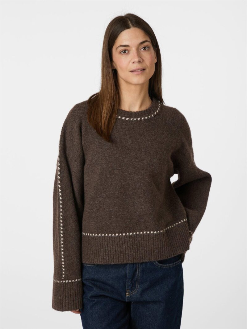 Neo Noir Roeme knit stitch