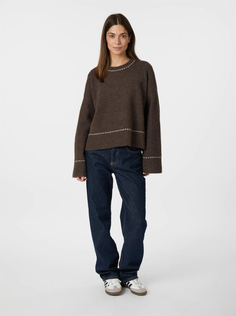 Neo Noir Roeme knit stitch