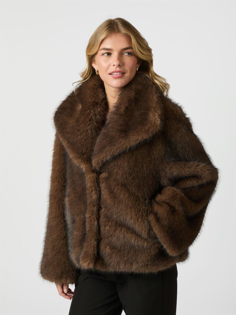 Neo Noir Stephanie faux fur