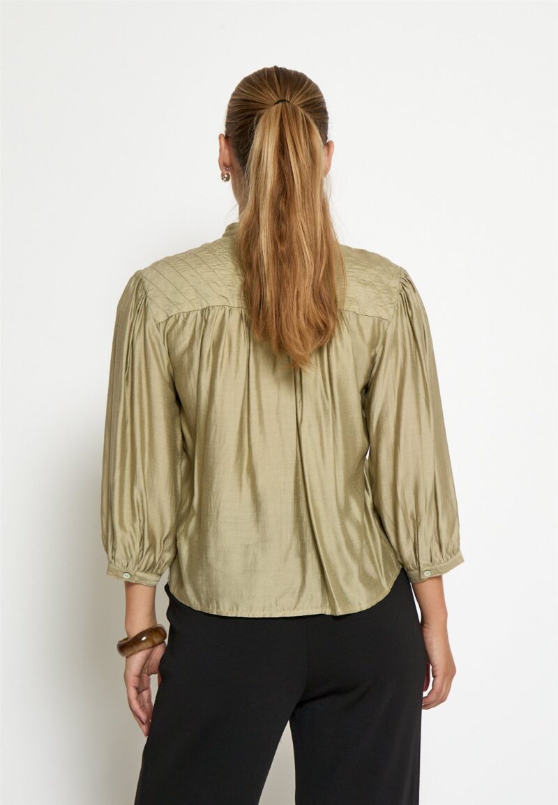 Peppercorn Jinnie shirt