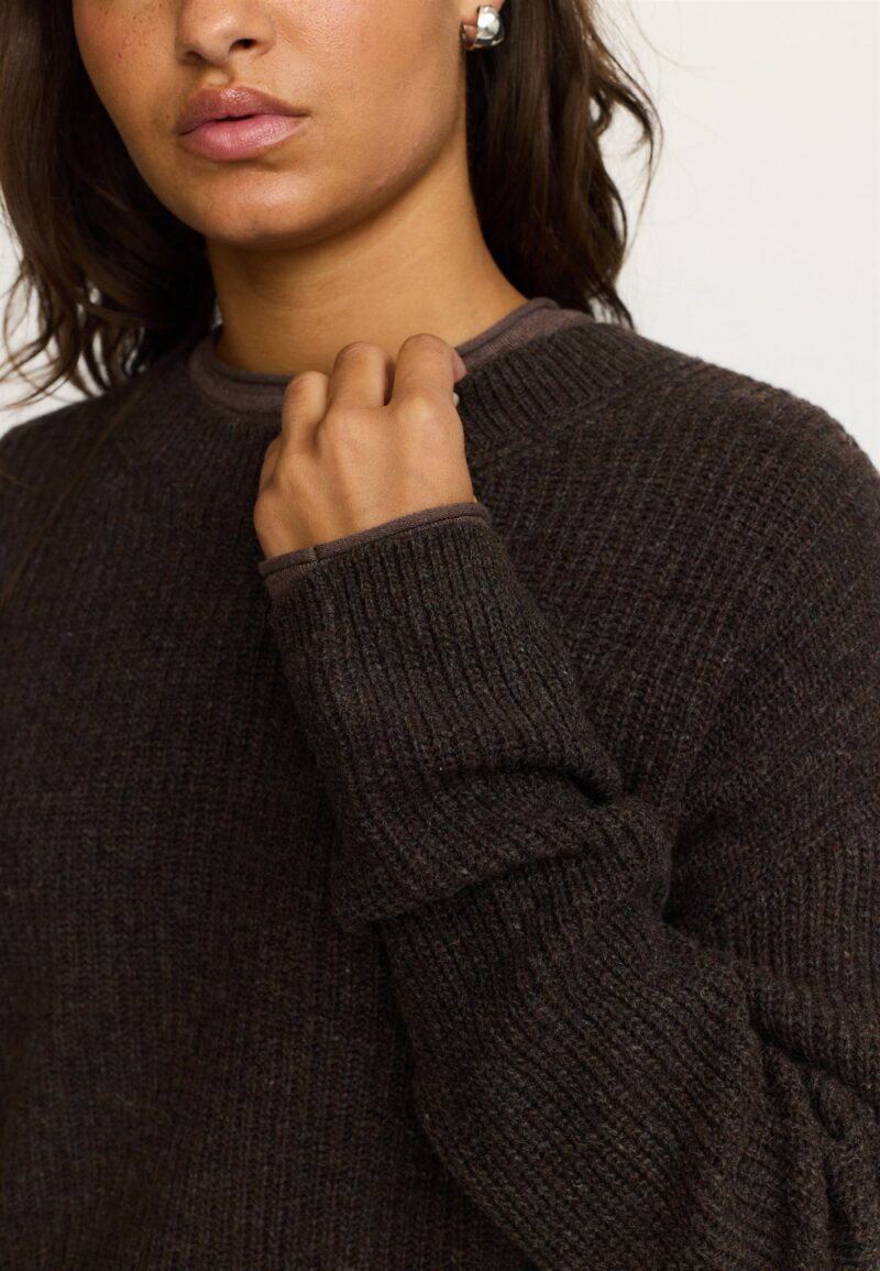 Soft Rebels West knit