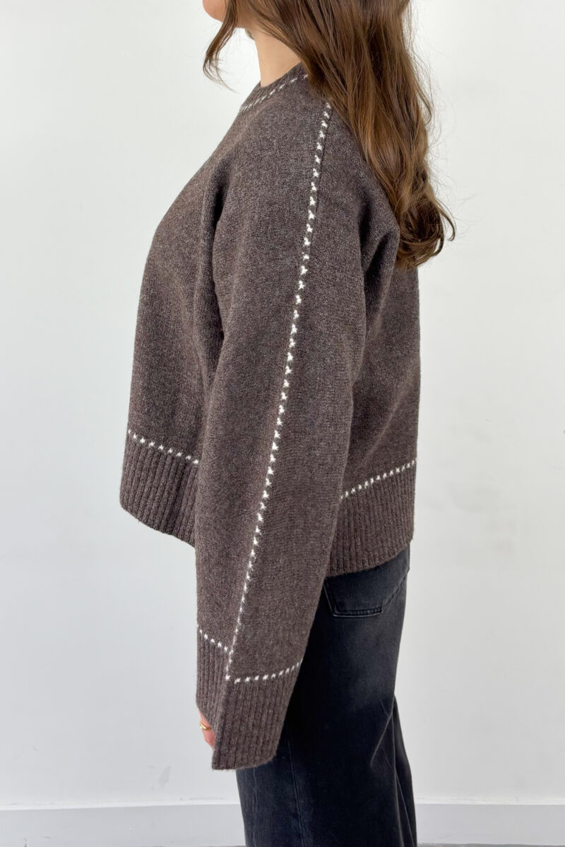 Neo Noir Roeme knit stitch