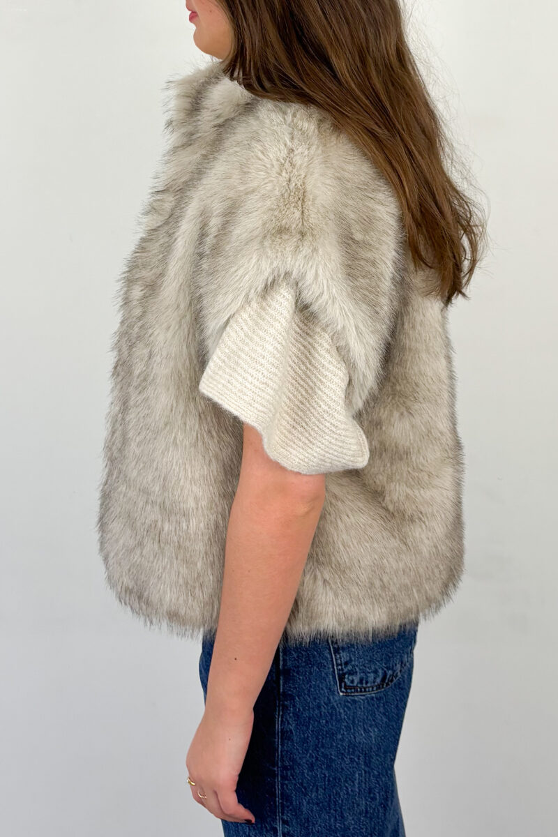 Neo Noir Kevini faux fur vest