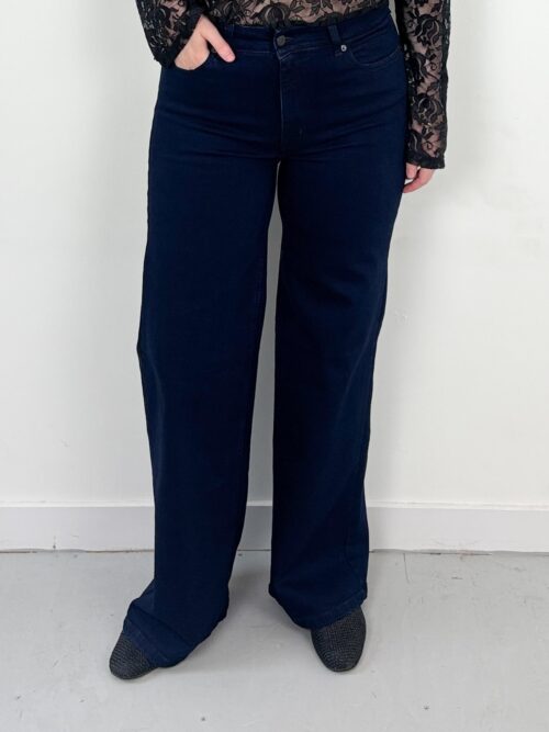 Lois Palazzo rinse Lois Palazzo rinse