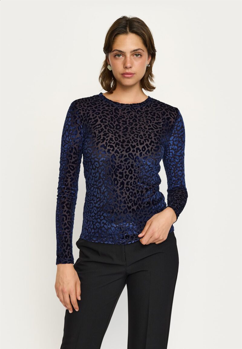 Soft Rebels Zaria ls top
