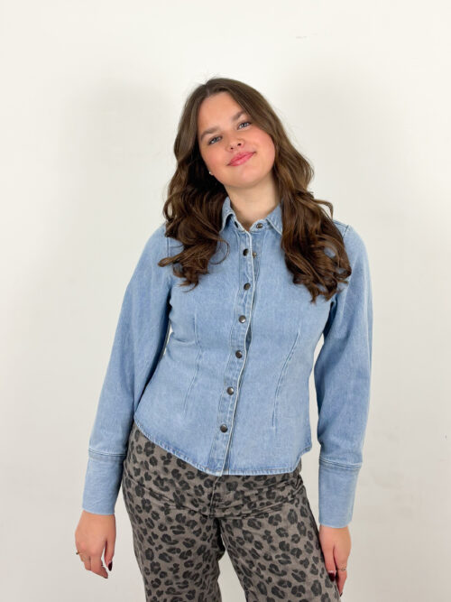 Neo Noir Rosa D shirt