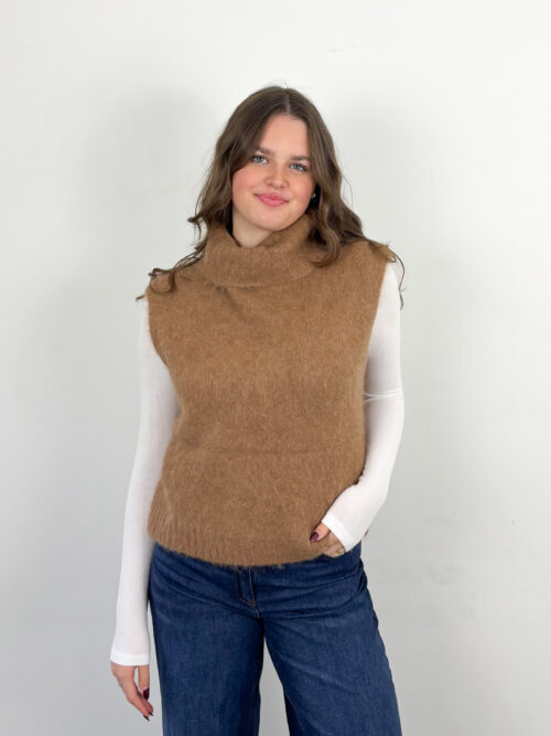 Msch Thira Salmia R vest