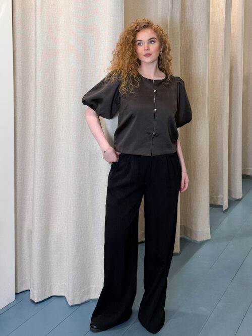 Neo Noir Aisa satin blouse