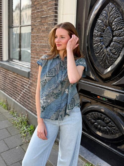 Maison Hotel Ayako shirt Maison Hotel Ayako shirt
