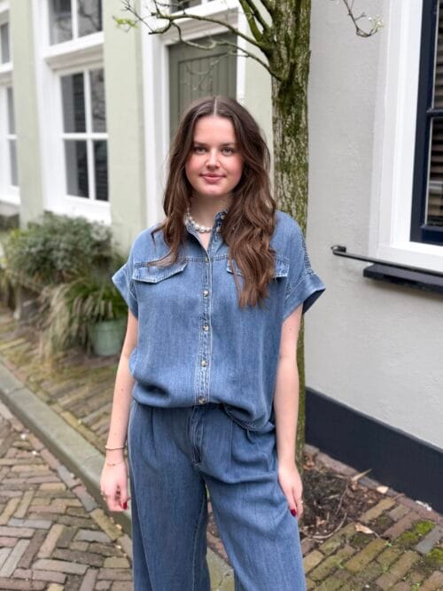 Numph Nuelida sleeveless shirt