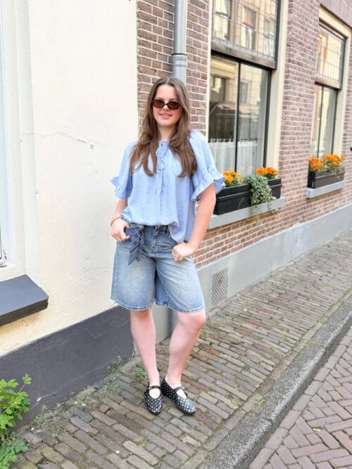 Circle of Trust Dae short