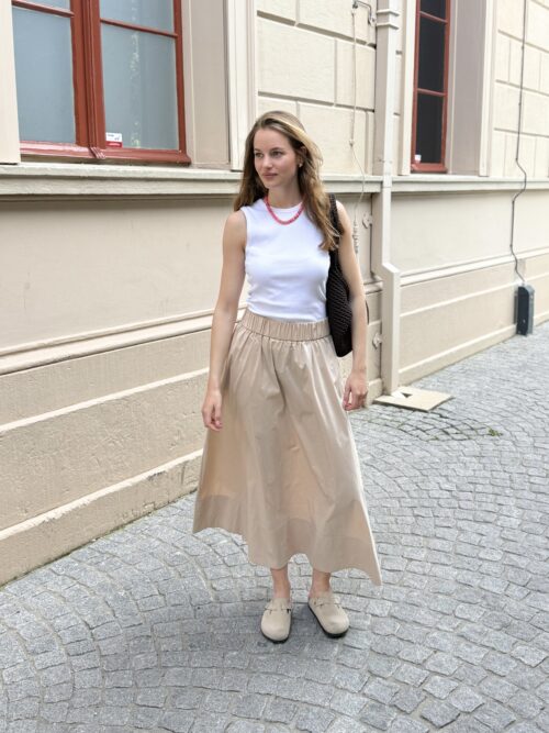 Neo Noir Yara poplin skirt