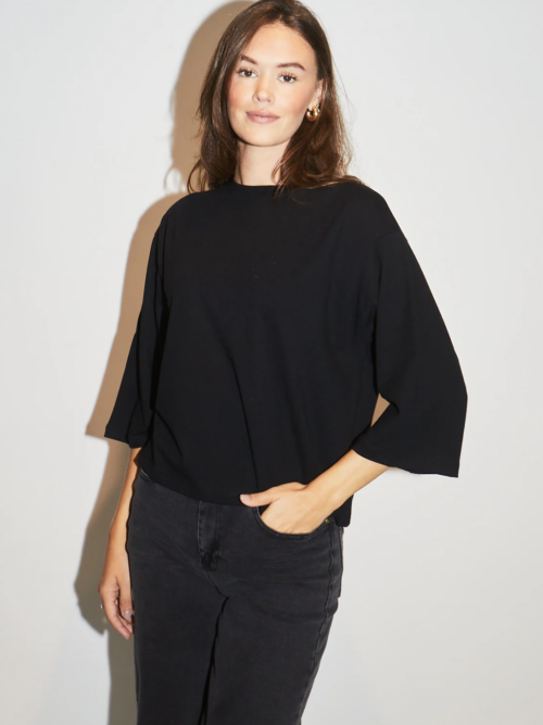 RE/BORN Zizi shirt