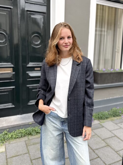 Maison Hotel Camaron blazer