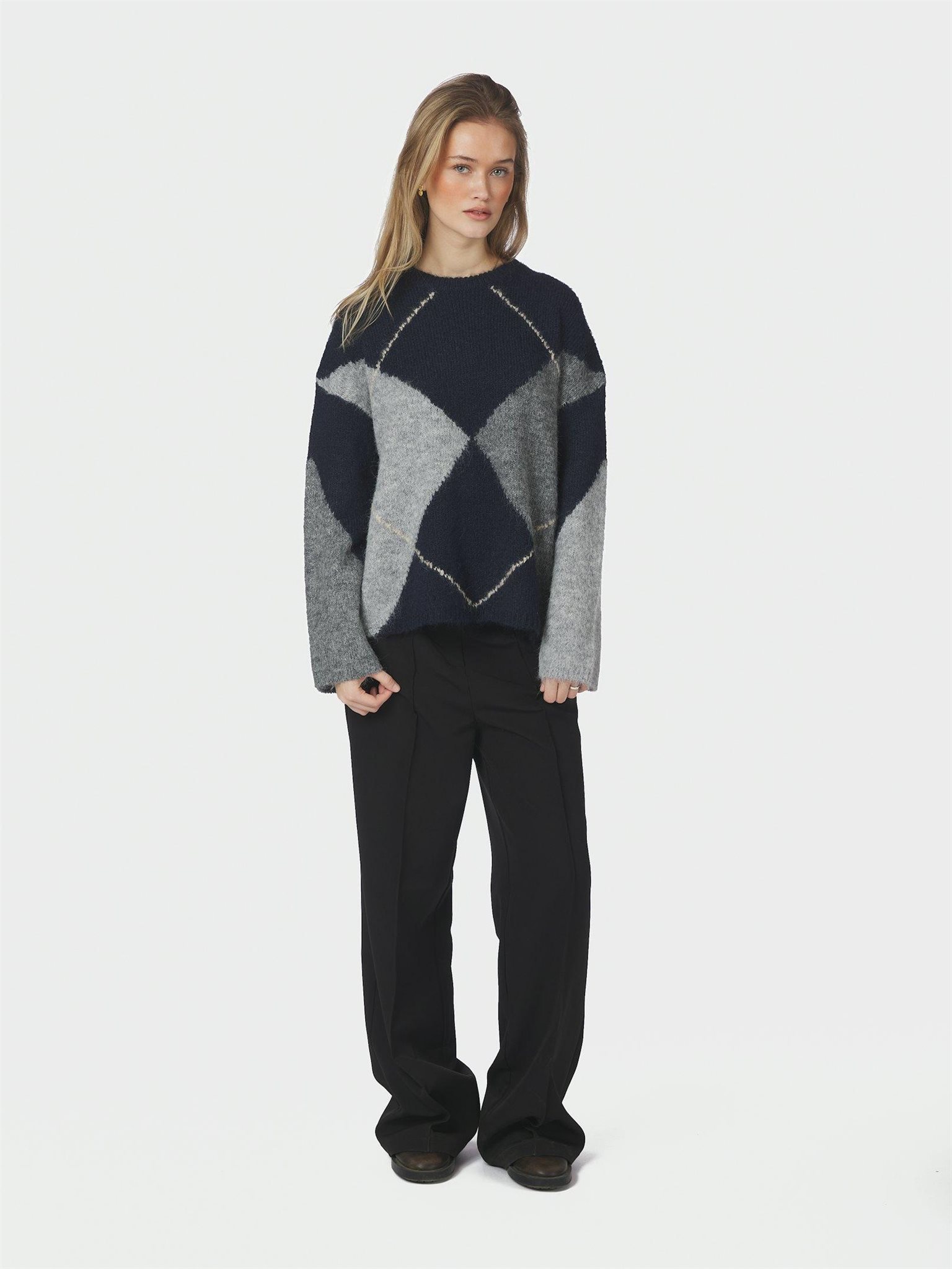 Neo Noir Inga fluff knit Neo Noir Inga fluff knit